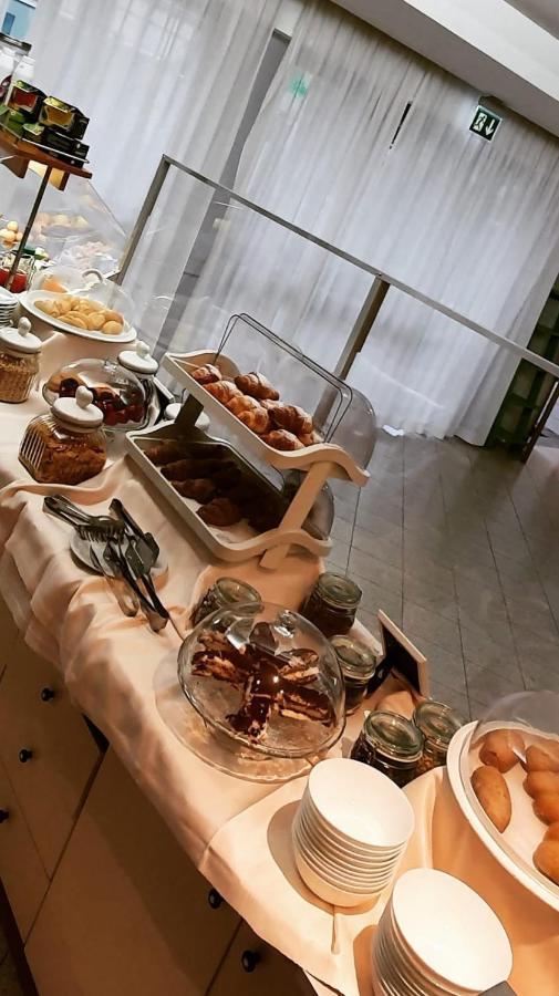 מיסאנו אדריאטיקו Hotel Franca מראה חיצוני תמונה